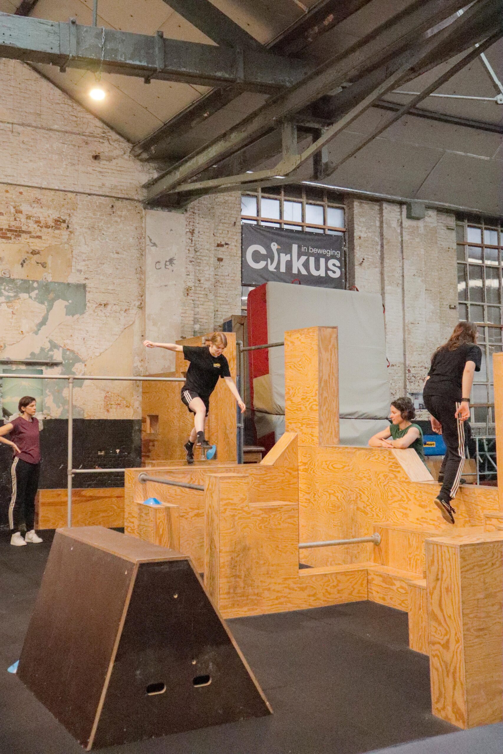 Nieuwe les parkour volwassenen